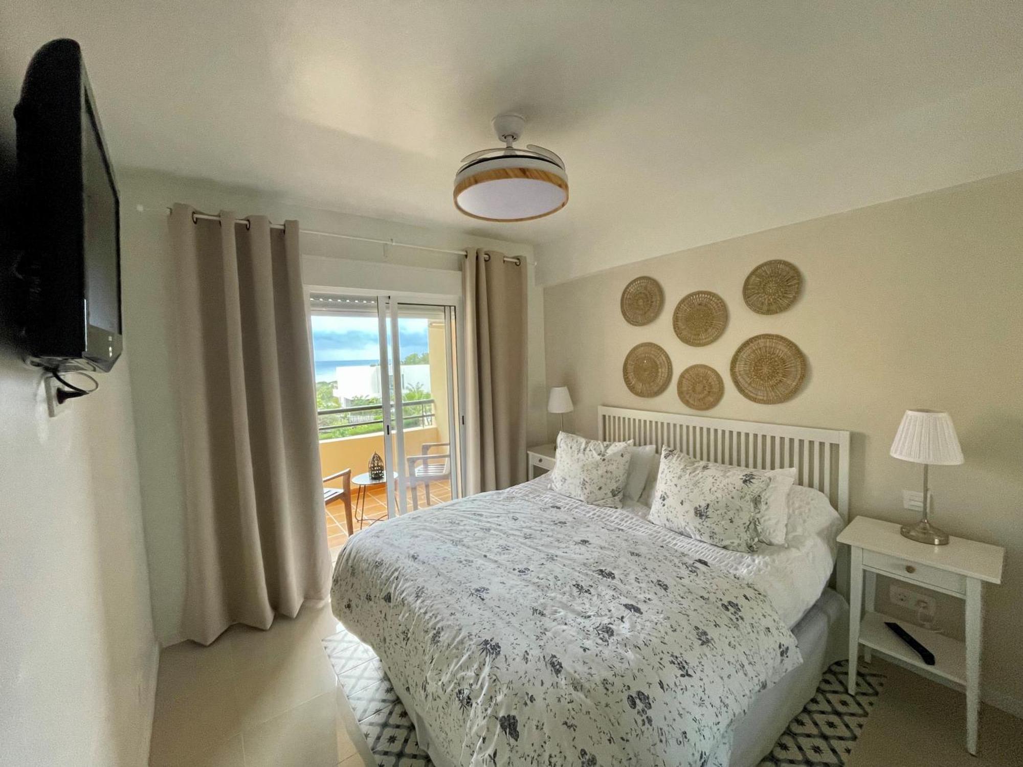 Apartment With Sea And Views Near Spain *